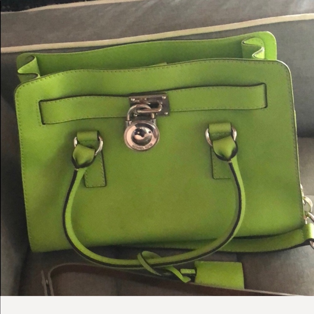 Micheal kors purse